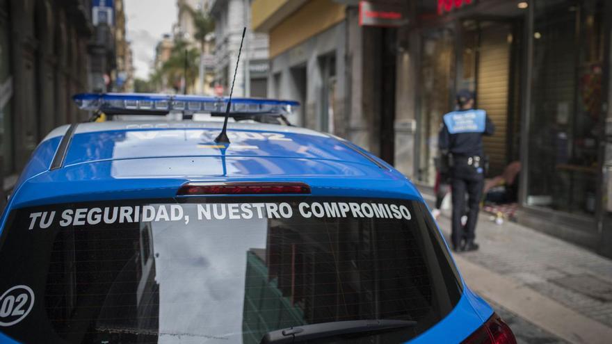 El Gobierno tarda cinco años en sacar  44 plazas policiales para 17 municipios