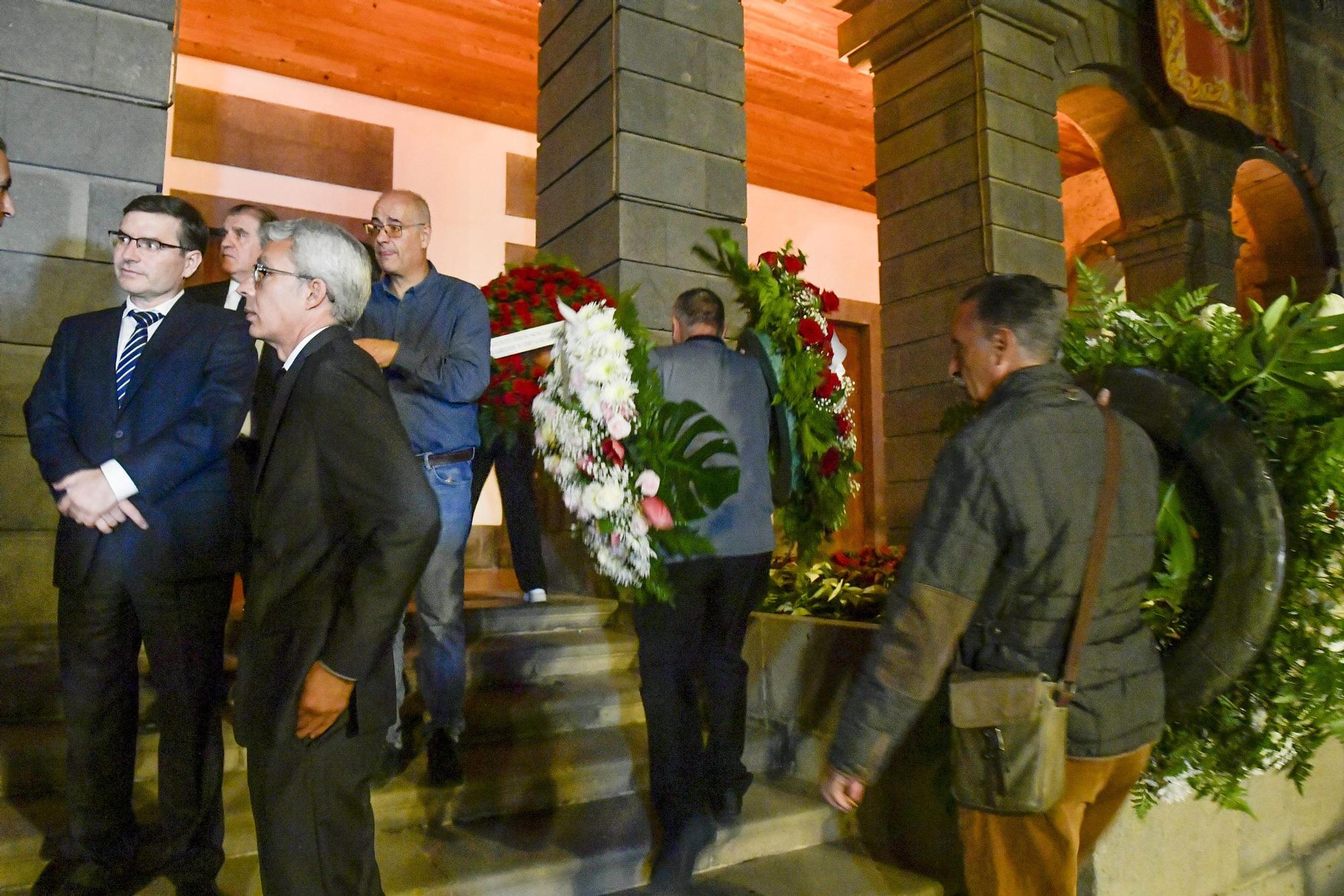 Capilla ardiente de Jerónimo Saavedra en las Casas Consistoriales de Las Palmas de Gran Canaria