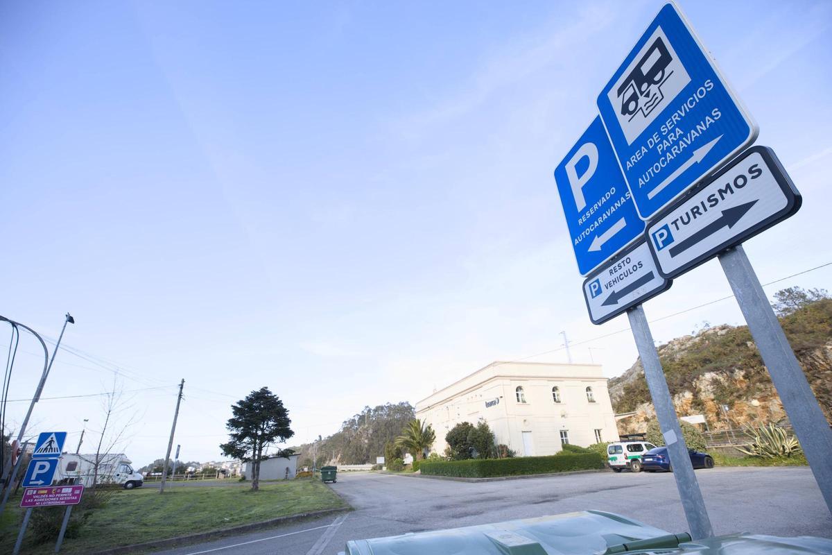 Vista del área luarquesa.