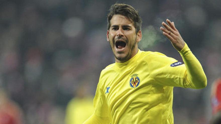 Oriol protesta una jugada durante el partido.