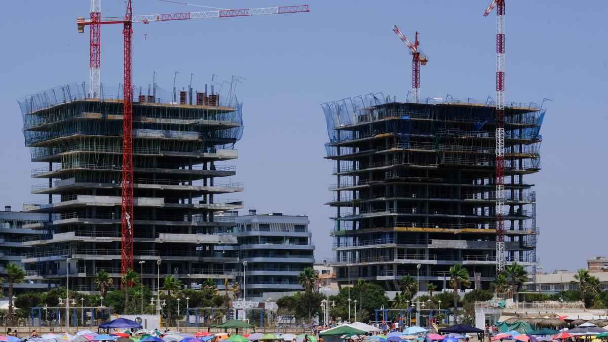 Las playas de Málaga llenas en el fin de semana de inicio de las vacaciones de agosto