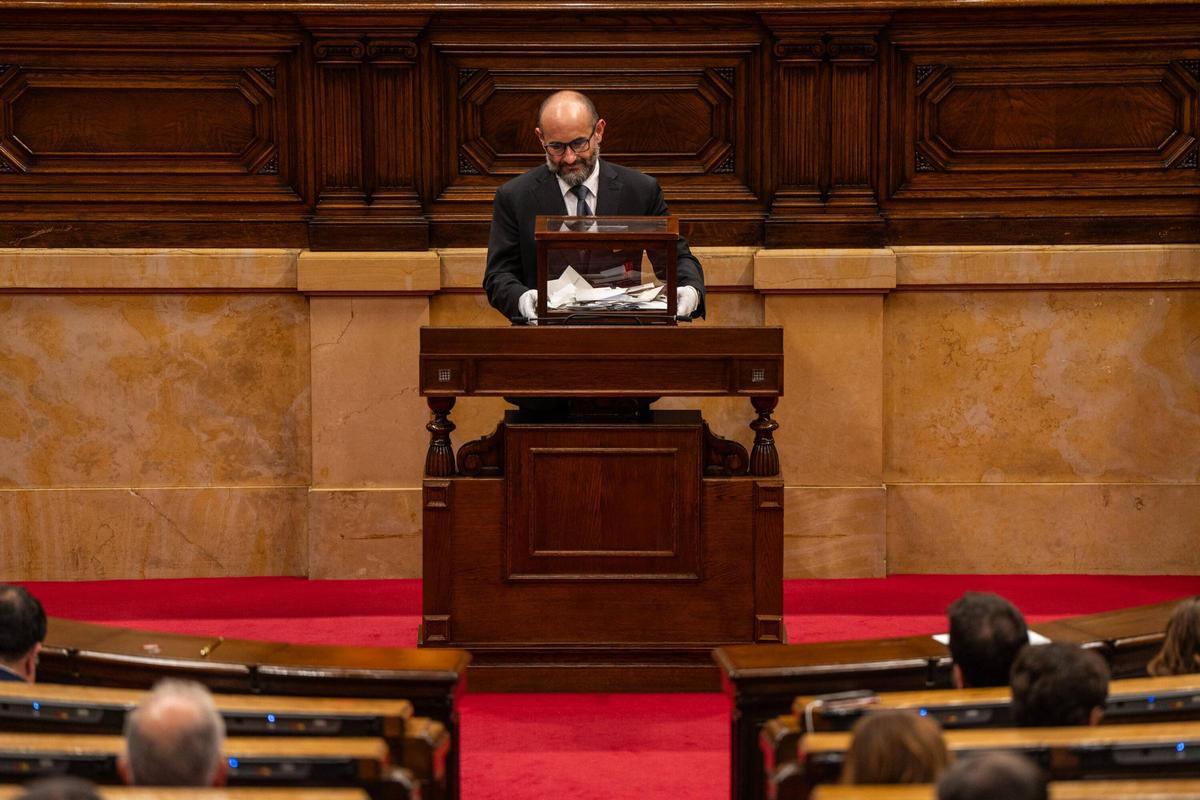 Pleno de constitución del Parlament de Catalunya tras elecciones del 12M