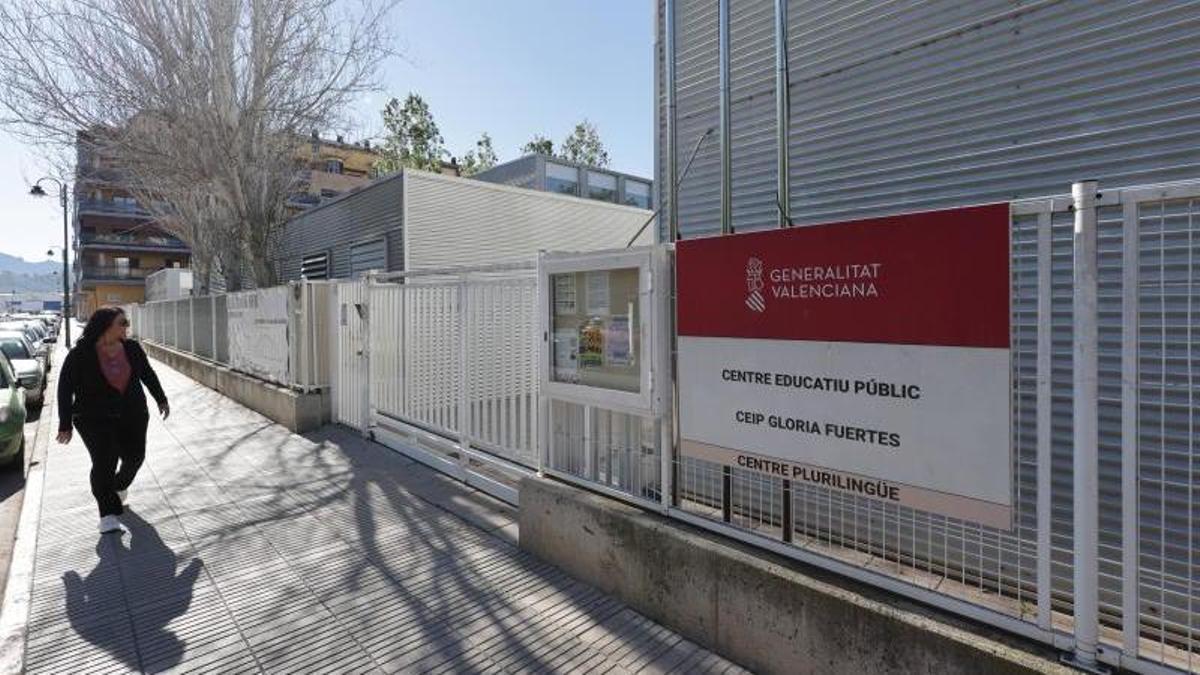 El colegio Gloria Fuertes recibirá 9.500 euros para la climatización de las aulas.