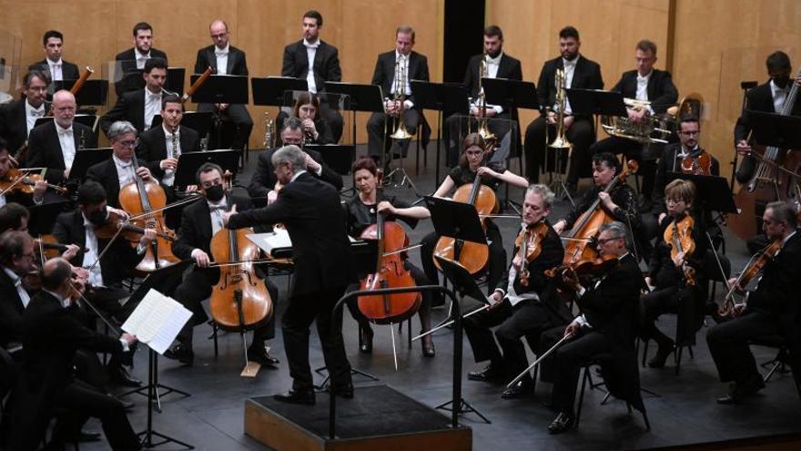La Orquesta Sinfónica de Galicia abre la temporada de la Sociedad Filarmónica