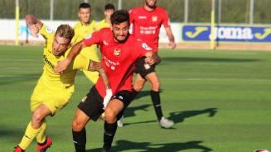 Álex Millán y Josema, en un lance del partido.