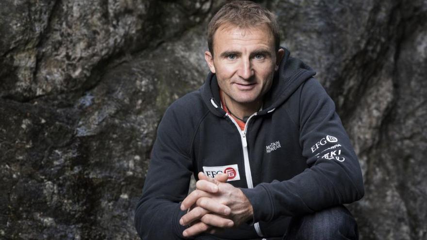 El alpinista suizo Ueli Steck muere en el Everest