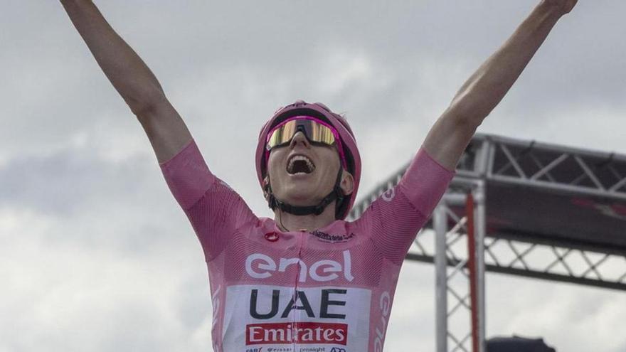 Etapa reina del Giro de Italia: Pogacar se exhibe y el asturiano Pelayo Sánchez vuelve a intentarlo