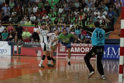 Balonmano: MMT Seguros - Helvetia Anaitasuna (25-24)