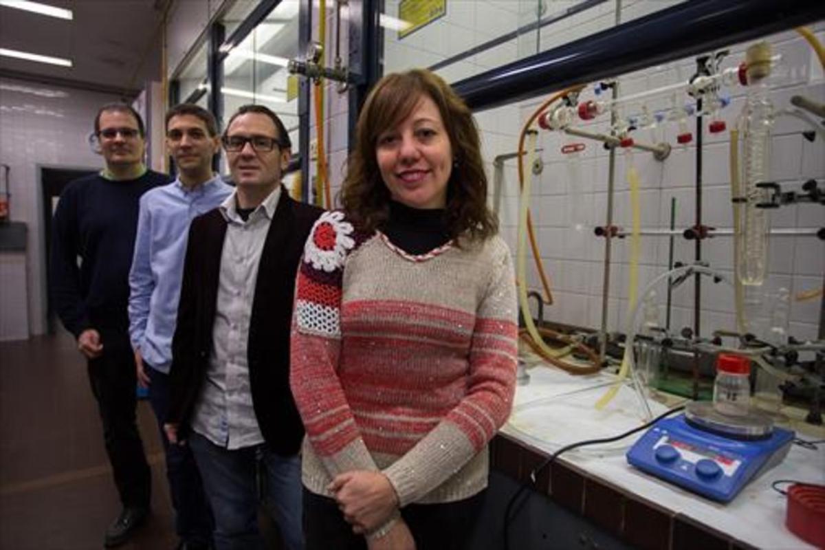 Miembros de Science for Science 8Patrick Gamez, Jordi Ribas, Guillem Aromí y Leoní Barrios. Miembros de Science for Science 8Patrick Gamez, Jordi Ribas, Guillem Aromí y Leoní Barrios.