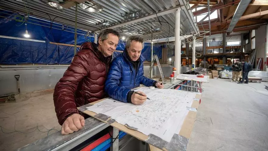 Los Hermanos Torres llevan la brasa y el espíritu canalla al corazón del Mercat de Santa Caterina con su nueva Parada Torres