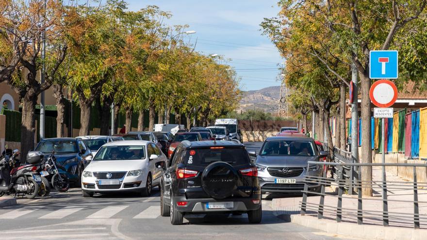 La calle Moraira de San Vicente, un embudo de discusiones