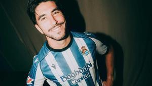 CARLOS SOLER ATIENDE A SUPER A LAS PUERTAS DE LA FINAL DE COP