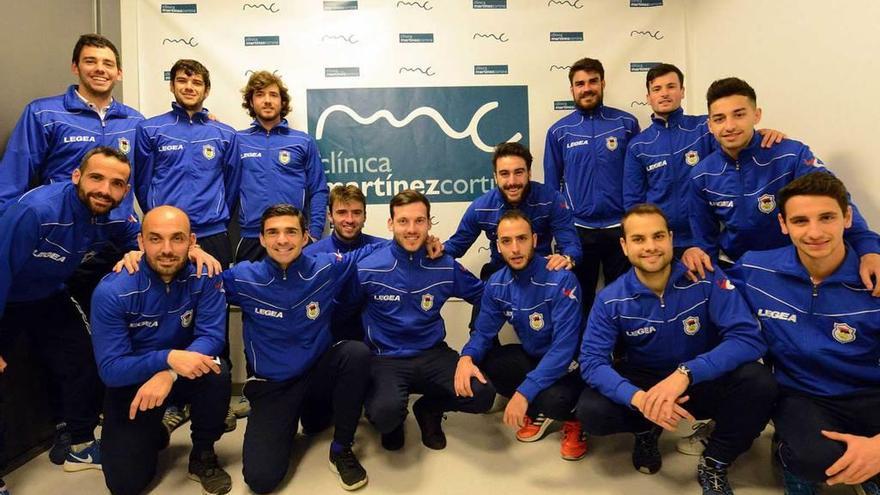 Los jugadores del Langreo celebran uno de los tantos del pasado domingo ante el Siero.