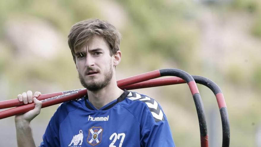 Quique Rivero, en un entrenamiento con el Tenerife