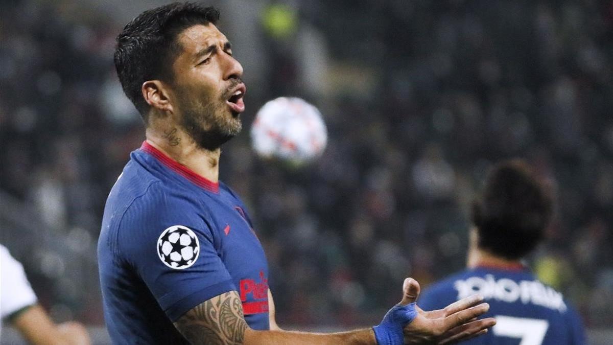 Luis Suárez se lamenta