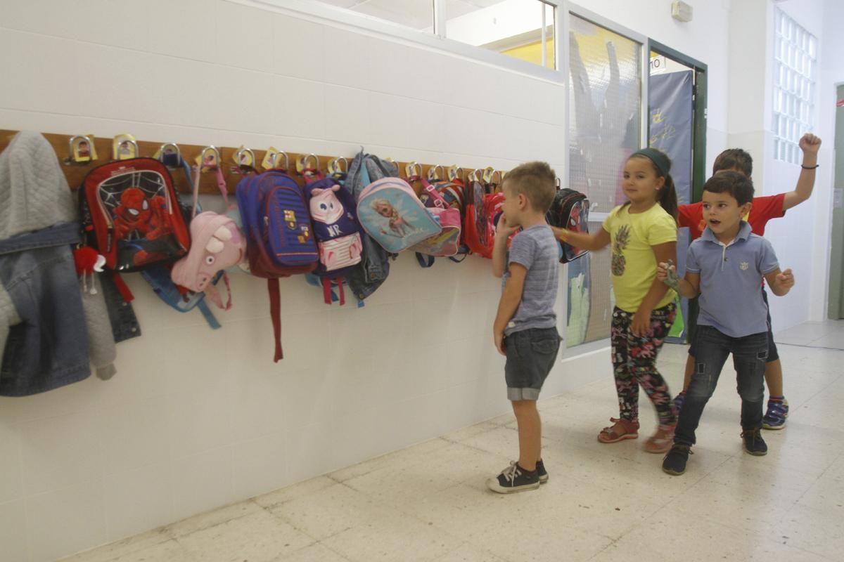 FOTOGALERIA / La vuelta al colegio en Córdoba