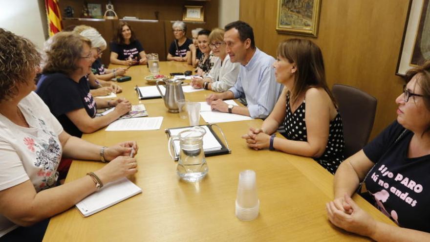 La reunión de las aparadoras en el Ayuntamiento.