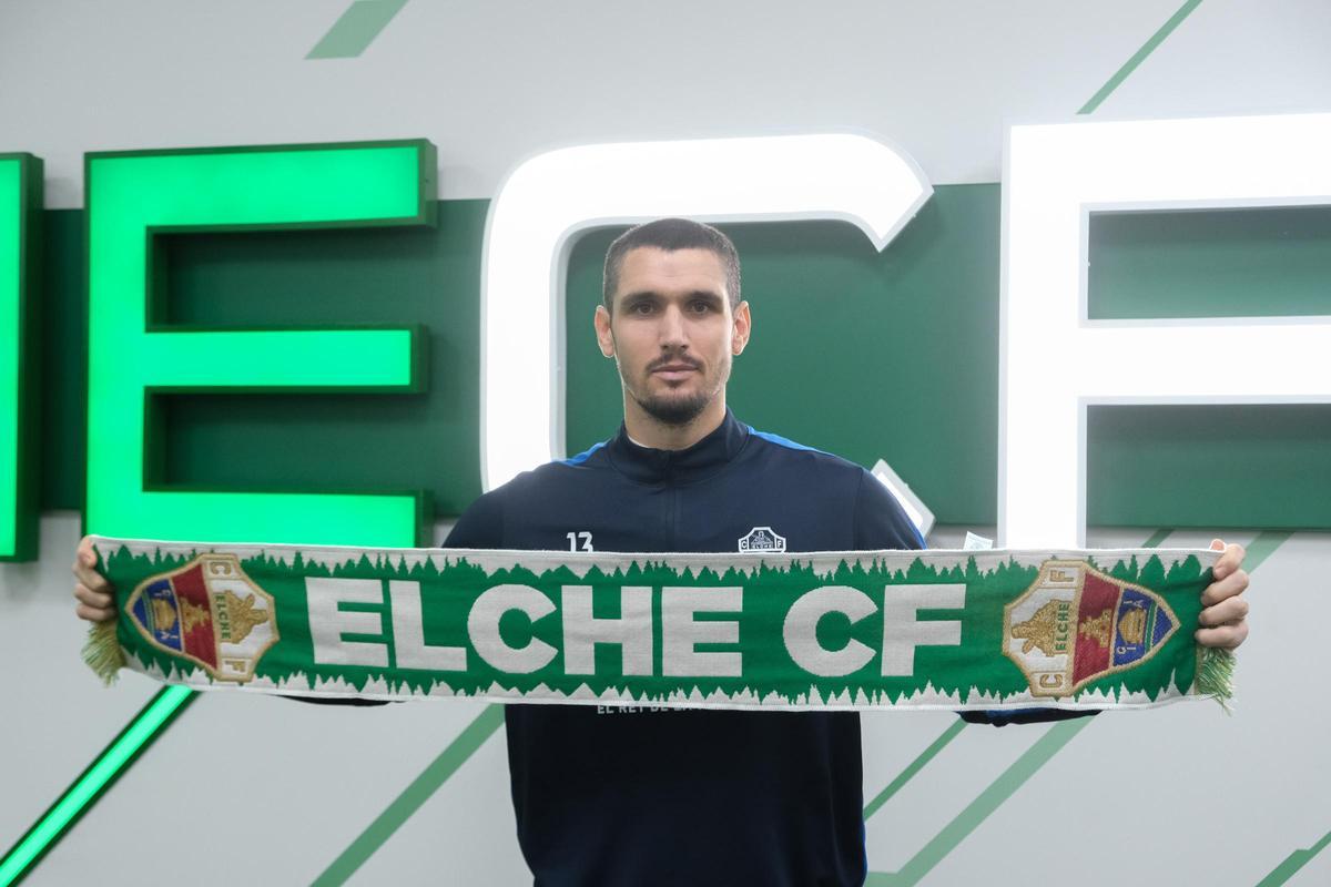 Los jugadores del Elche Dituro y Nico Fernández visitarán este ...