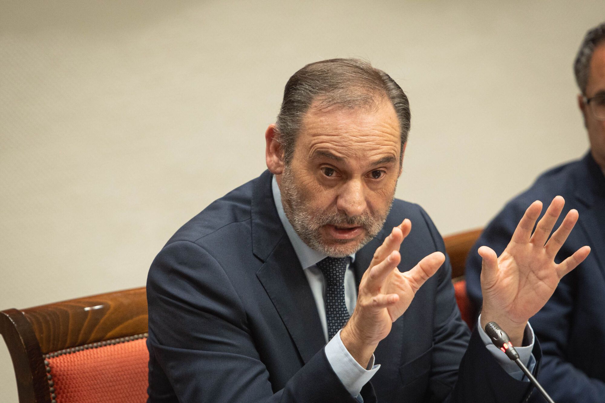 José Luis Ábalos comparece en el Parlamento de Canarias.