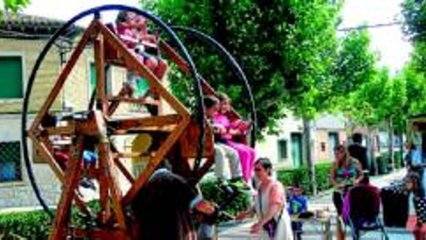 La feria medieval llenas las calles de gente