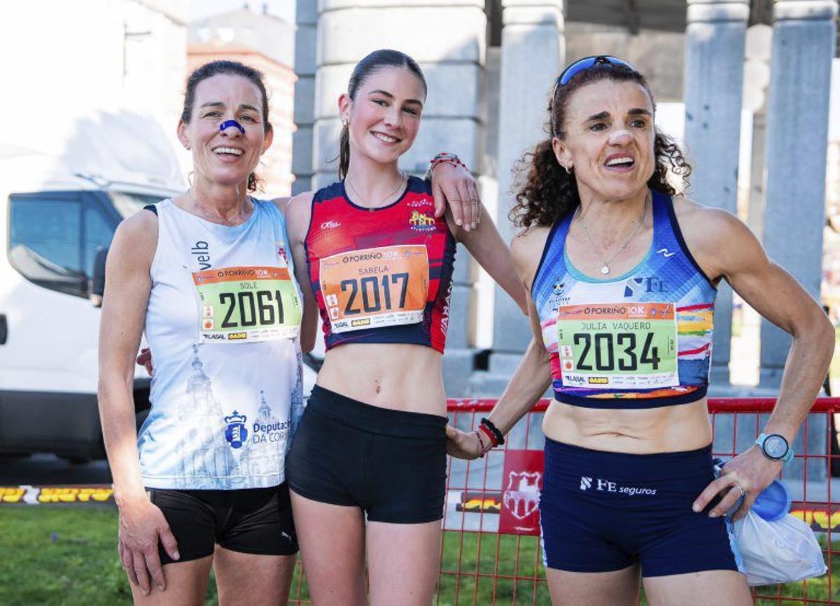 Soledad Leiro, Sabela Castelo y Julia Vaquero. | PEDRO MINA