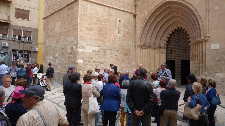 Turistas en la Catedral de Orihuela esta pasada primavera