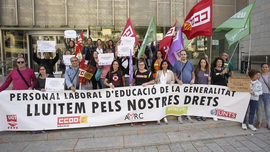 El Personal d’Atenció Educativa reclama processos d’adjudicacions «dignes»