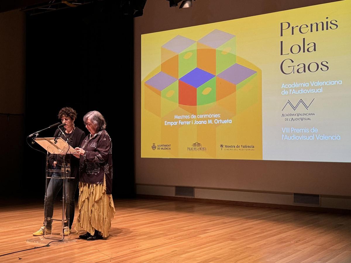La actriz Empar Ferrer y la guionista Joana M. Ortueta han leído la nominaciones a los Premios Lola Gaos