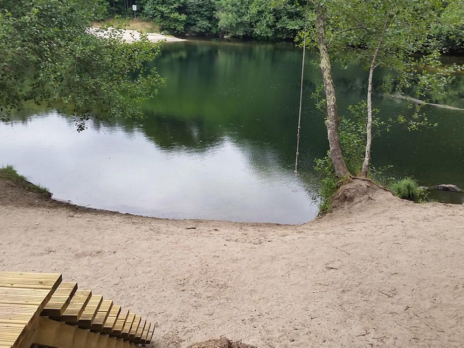 Playa fluvial de Calvelo