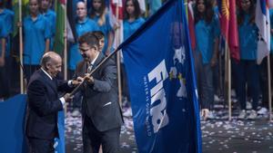 La Federació Internacional de Natació impedirà a les transsexuals competir en proves femenines