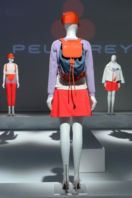 Peuterey, Italia, moda, exposición, arte, música, artistas, talentos, jóvenes
