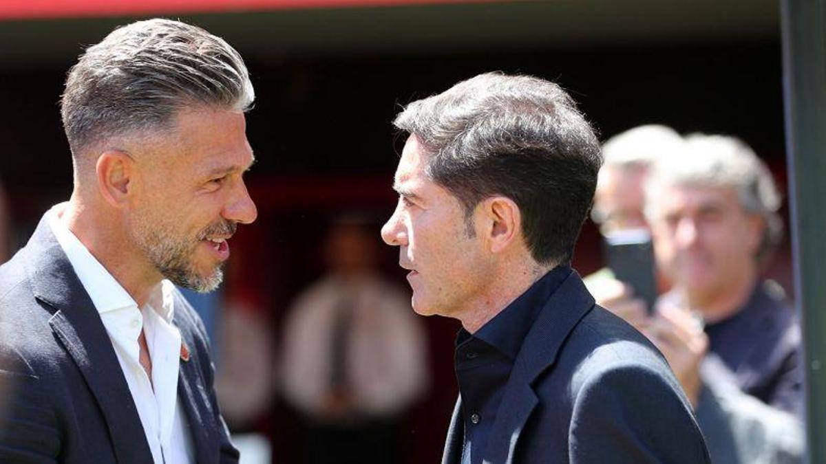 Marcelino saludando a Martín Demichelis