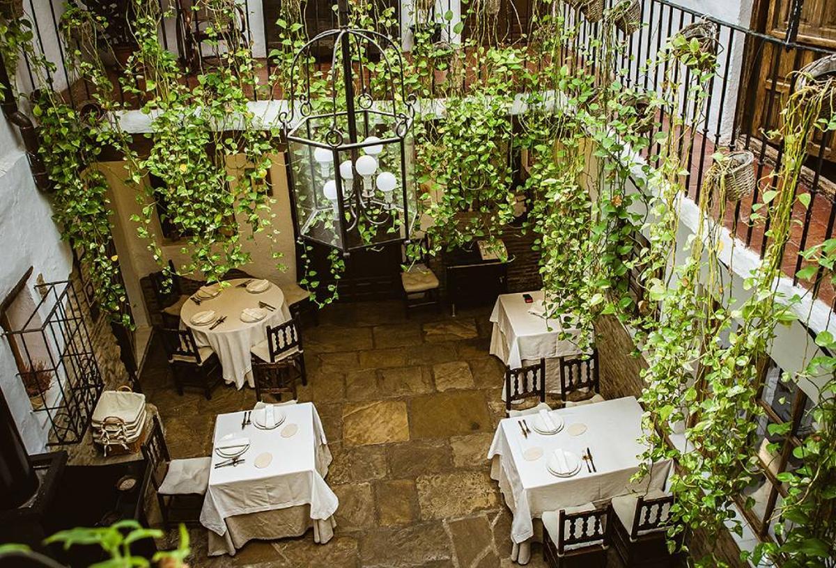 Arte de Cozina, el restaurante de Antequera que recupera las recetas tradicionales malagueñas desde su local del siglo XVII