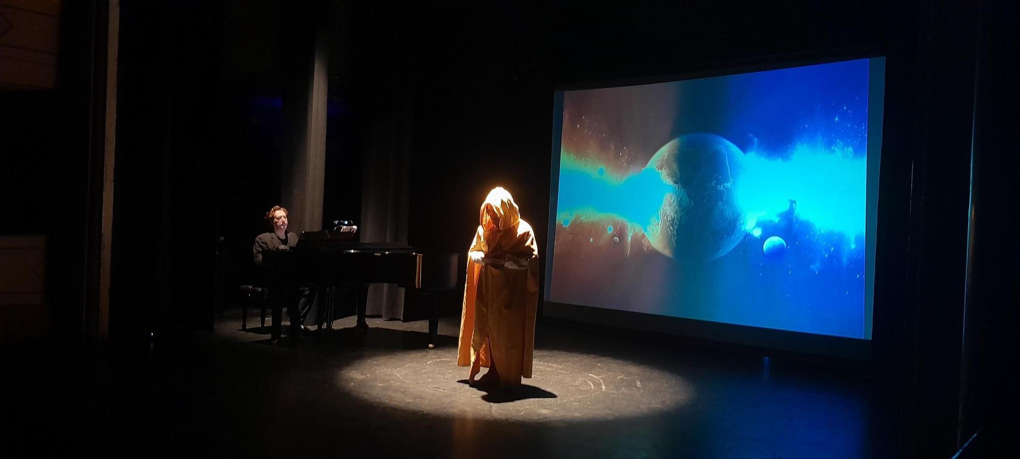 GALERÍA | Representación de "La flauta mágica", de Mozart, en el teatro Latorre de Toro