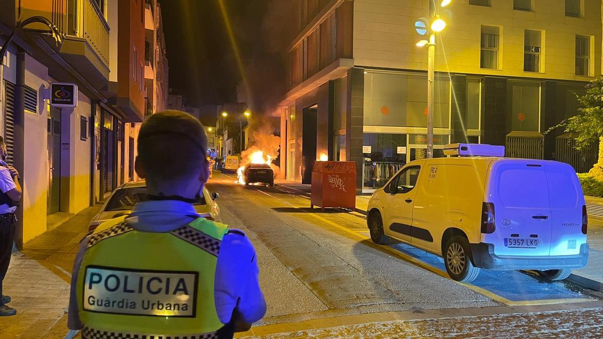 Crema un cotxe al barri de l'estació de Figueres