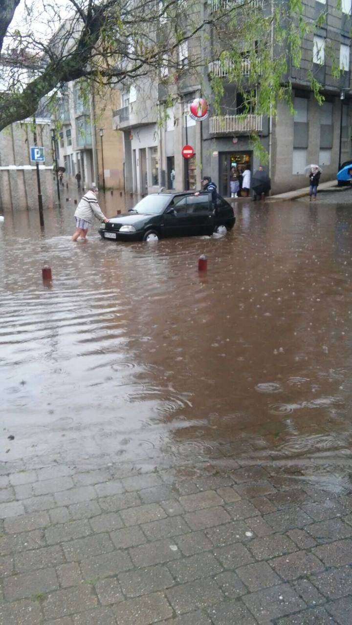 El temporal desborda los ríos de Pontevedra