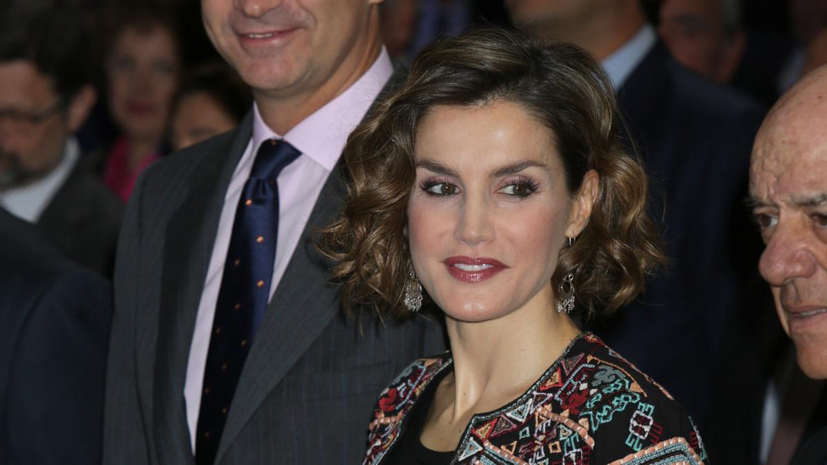 Letizia Ortiz, detalle de su chaqueta de Zara