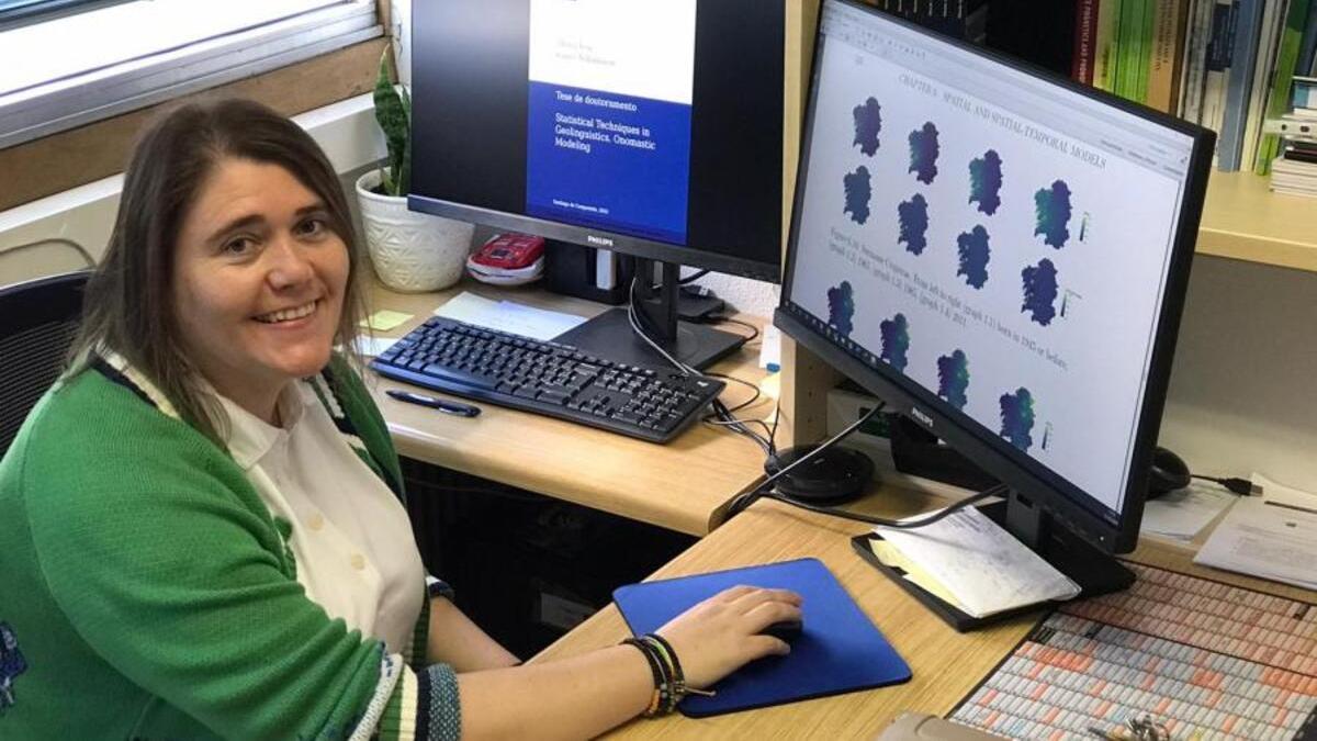 María José Ginzo no seu despacho da USC