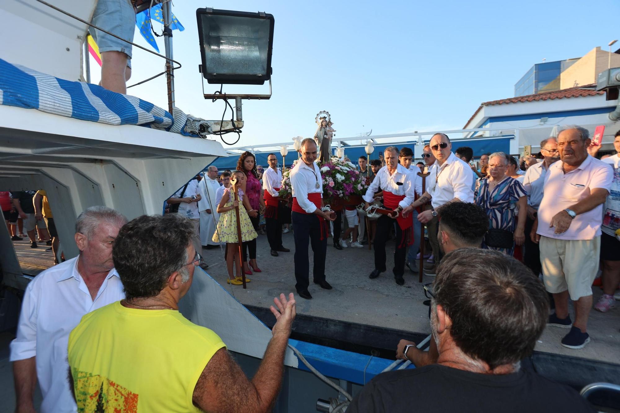 La gent de la mar de Castelló, Vinaròs i Burriana s'encomana a la Verge del Carme