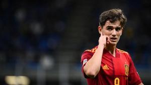 Gavi, en su estreno con la selección española en San Siro ante Italia.