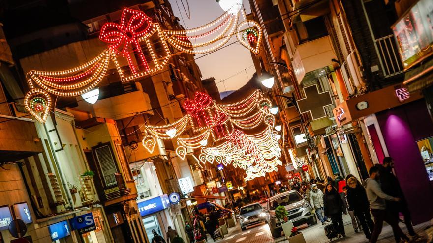 El encendido de luces y la inauguración del mercadillo anuncian este viernes el inicio de la Navidad en Elda