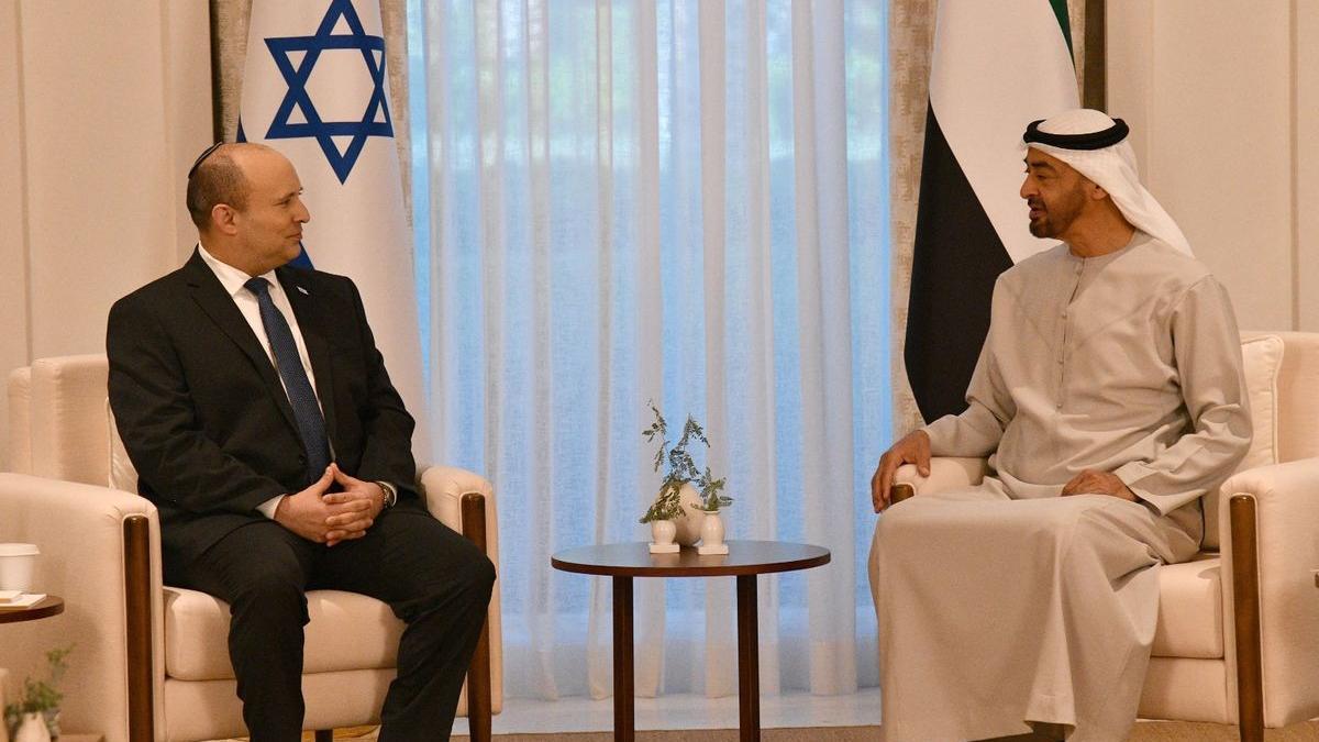 El primer ministro Naftali Bennett reunido con el jeque Mohammed bin Zayed al Nahyan.