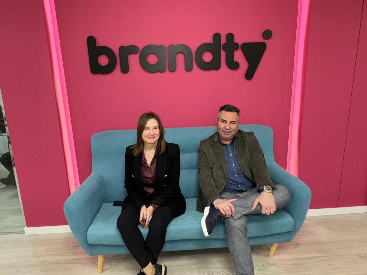 Cristina Mulero, CEO de Brandty, y Guzmán Martínez, director general.