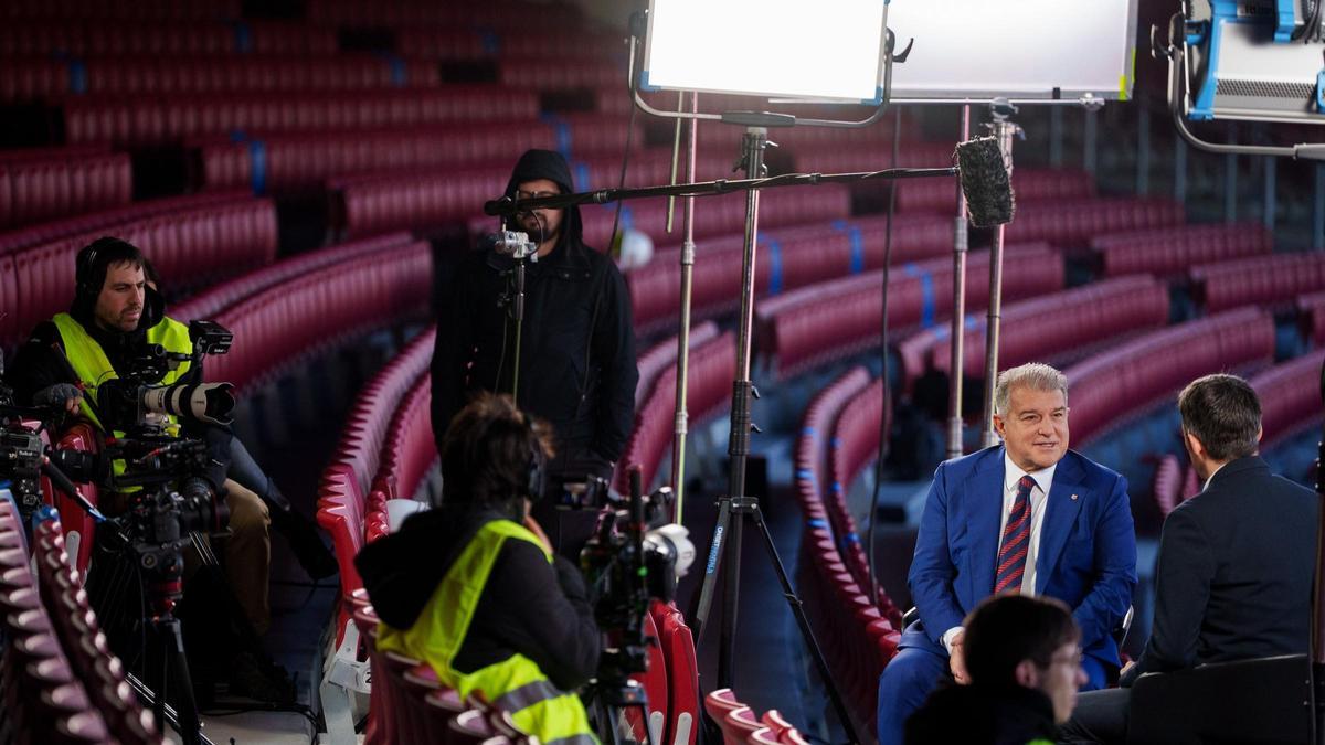 Laporta, durante su entrevista con los medios del club.