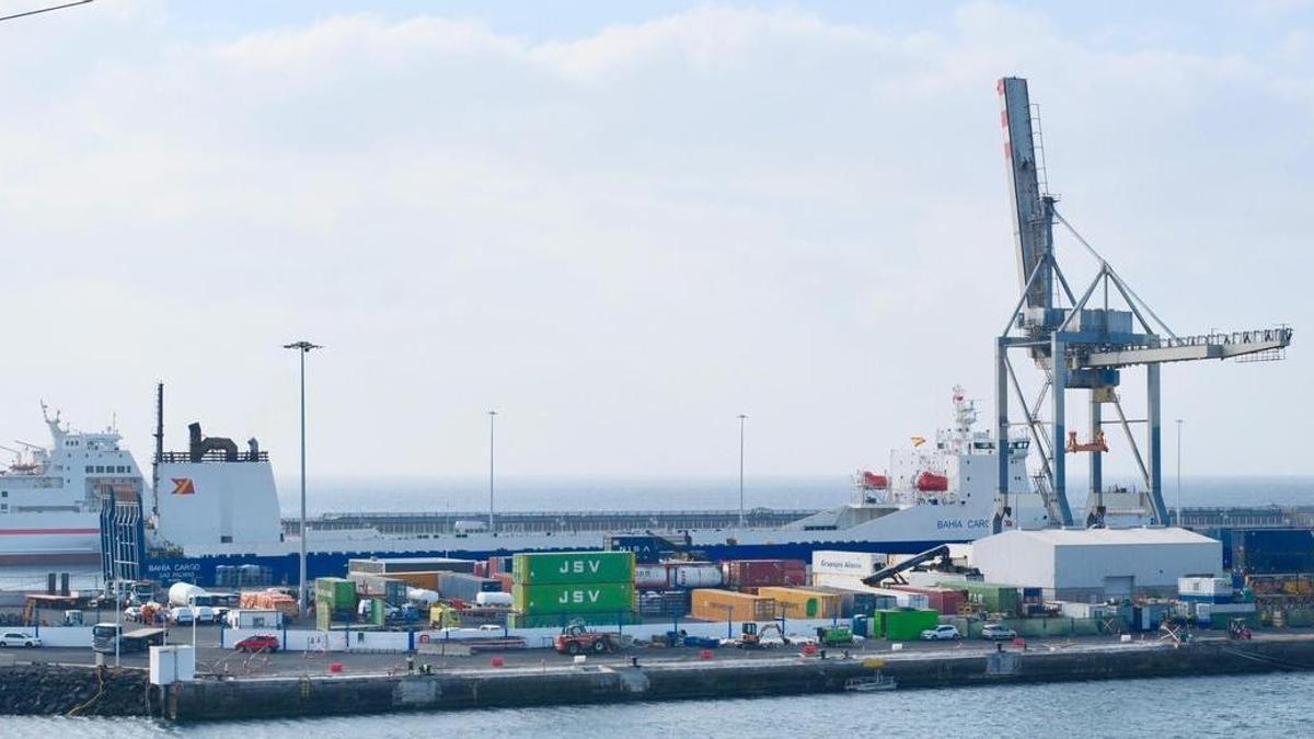 Zona del Puerto de Los Mármoles, en Arrecife, donde Boluda ha solicitado la concesión para zona de contenedores en más de 5.000 m2