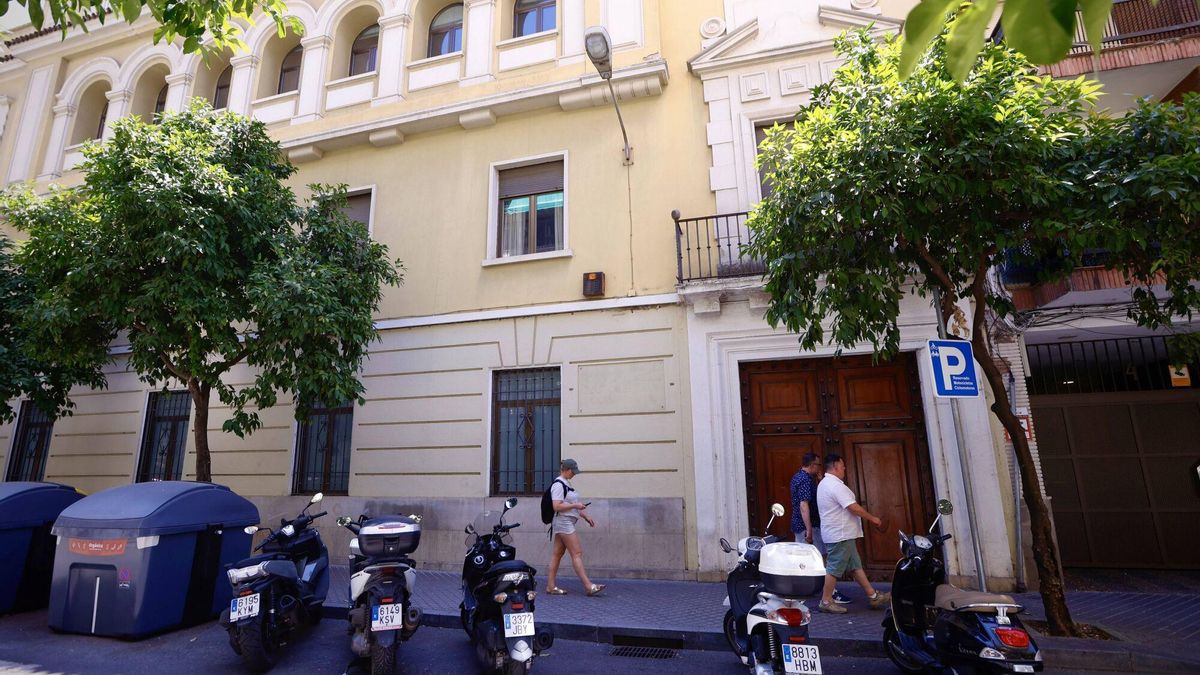 El edificio de la antigua sede de la Fundación Cajasur, en la calle Reyes Católicos 6.