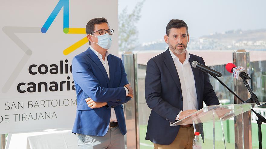 Alejandro Marichal y Pablo Rodríguez durante la rueda de prensa que ofrecieron en octubre tras la destitución por parte de la alcaldesa.