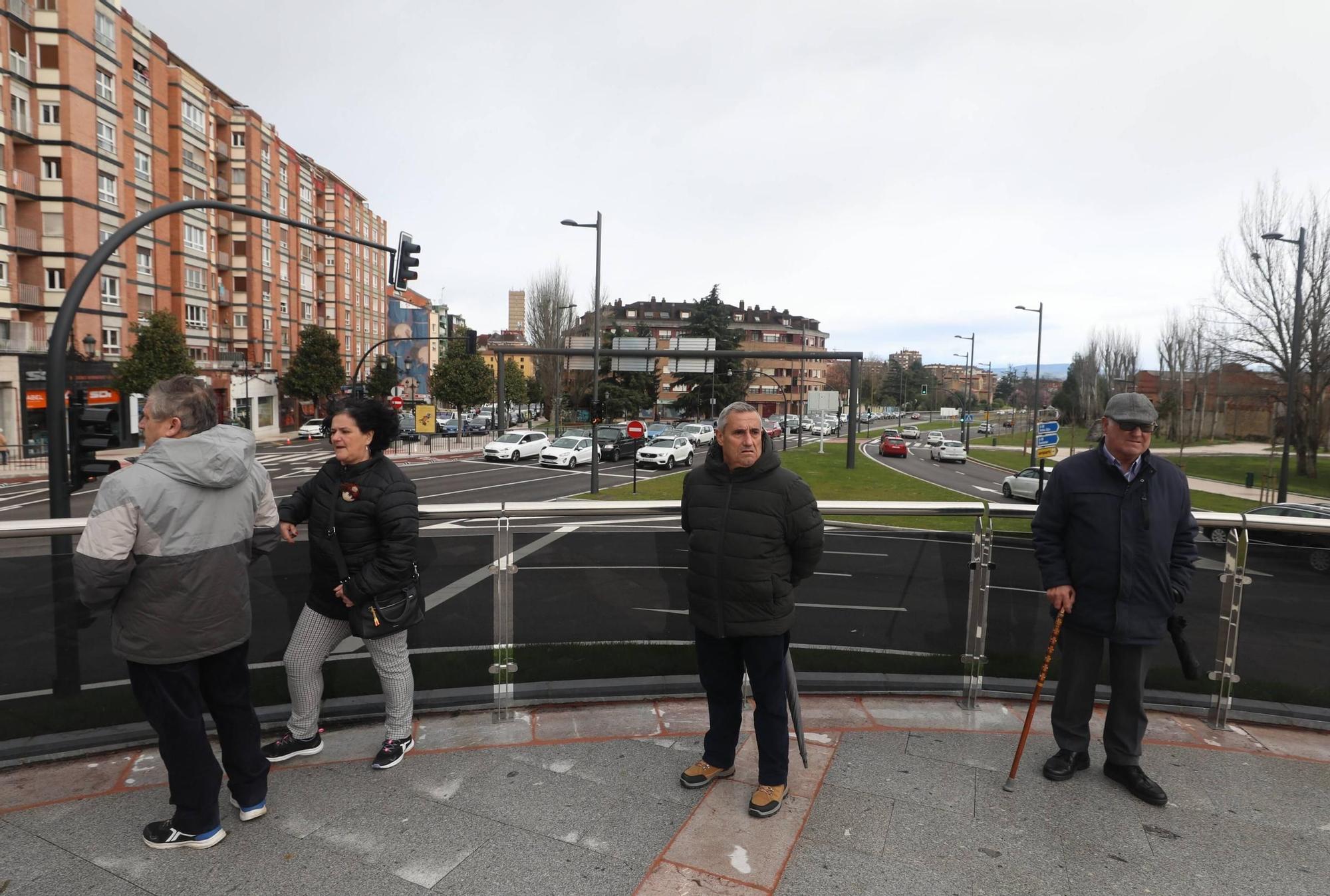 EN IMÁGENES: La nueva plaza de la Cruz Roja de Oviedo ya está abierta al público