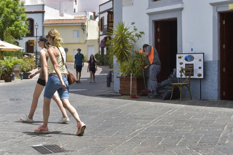 Turistas en las Medianías de Gran Canaria