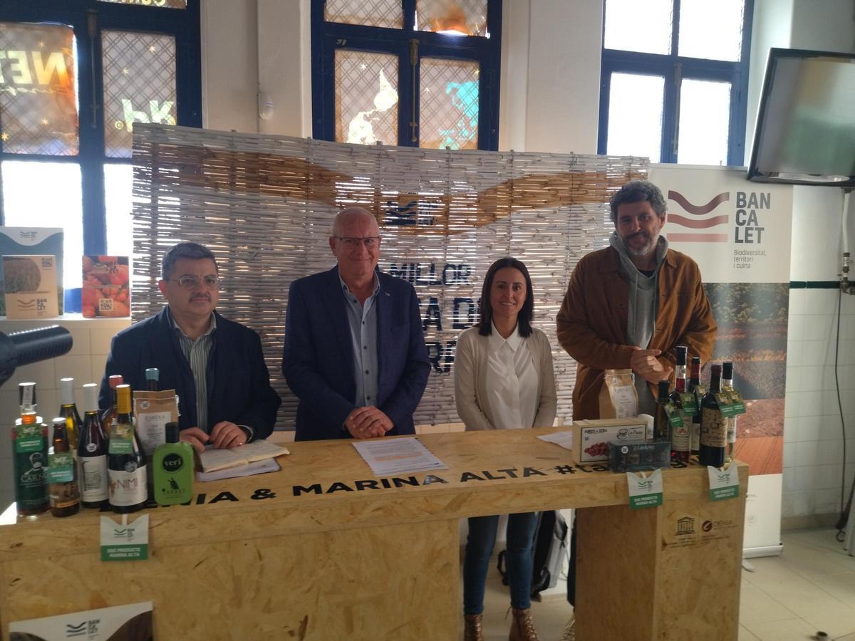 La presentación en el Mercat de Dénia de la marca "Bancalet"